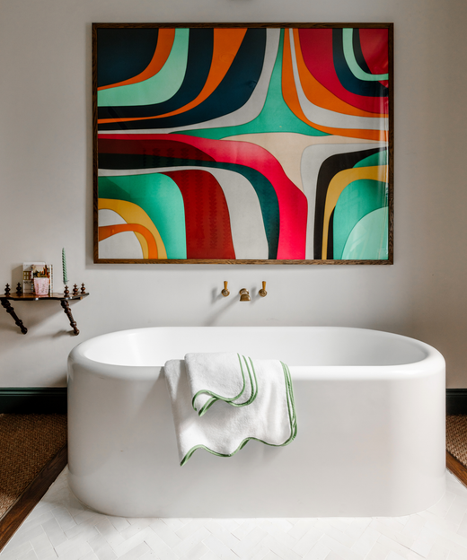 Amelia Scalloped Bath Towel Collection, Asparagus, Lifestyle Imagery