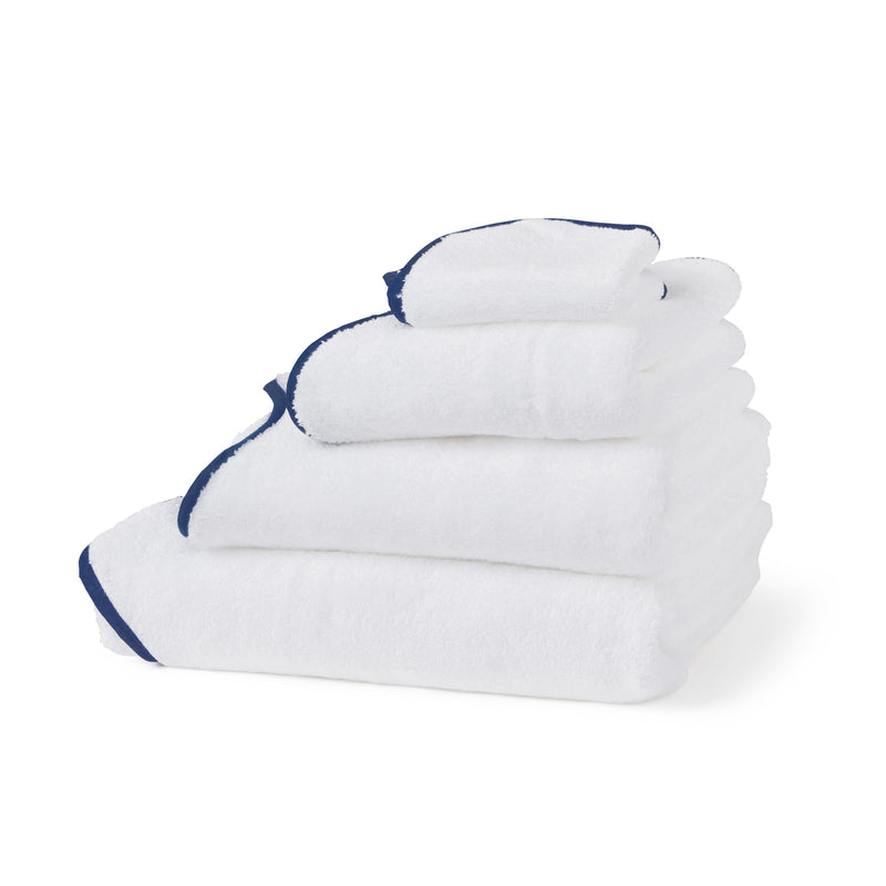 Amelia Scalloped Bath Towels, White/Asparagus, REBECCA UDALL