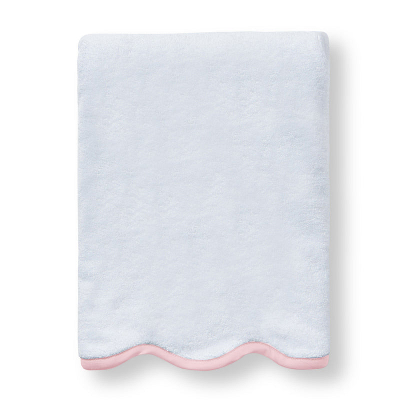 Luxury scalloped Egyptian cotton pink Custom Scalloped Bath towel