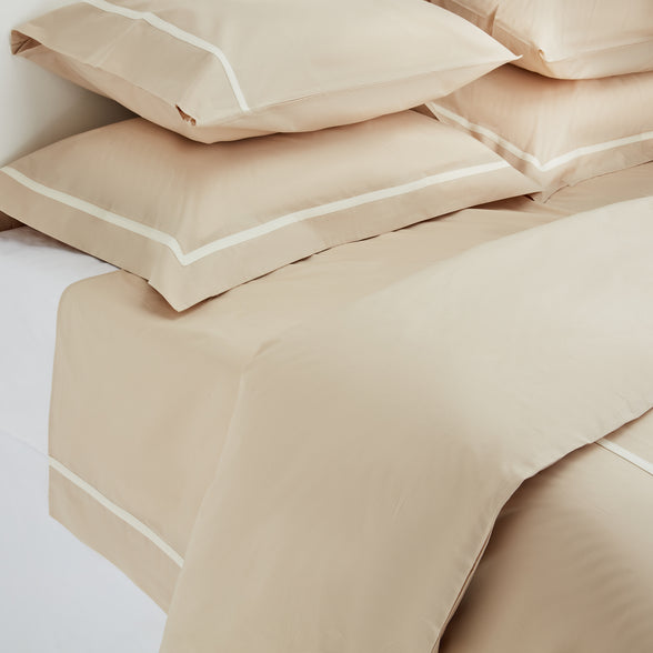 Rebecca Udall Bespoke Elise Border Appliqué Bed Linen with Buttercup Border